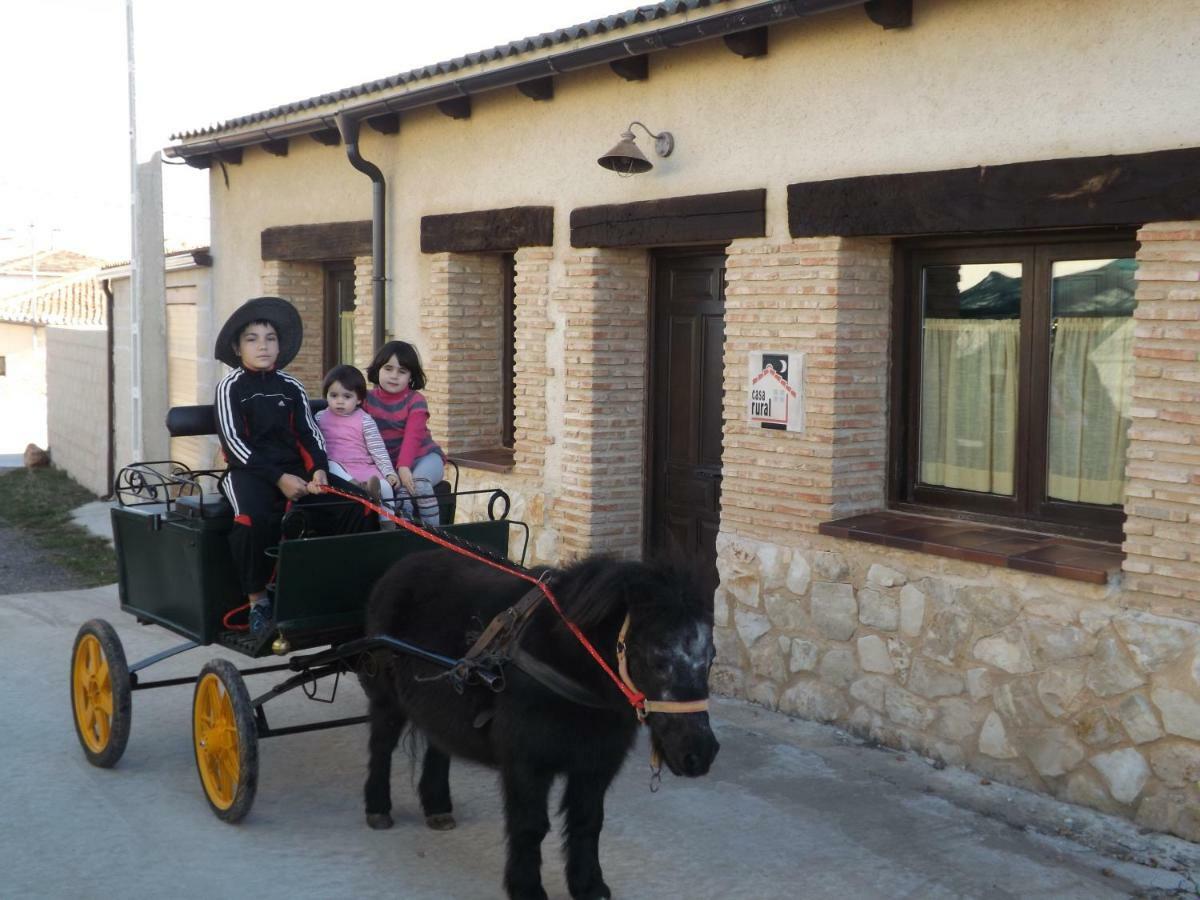 Casa Rural La Casa De Los Pollos Turrubuelo Esterno foto